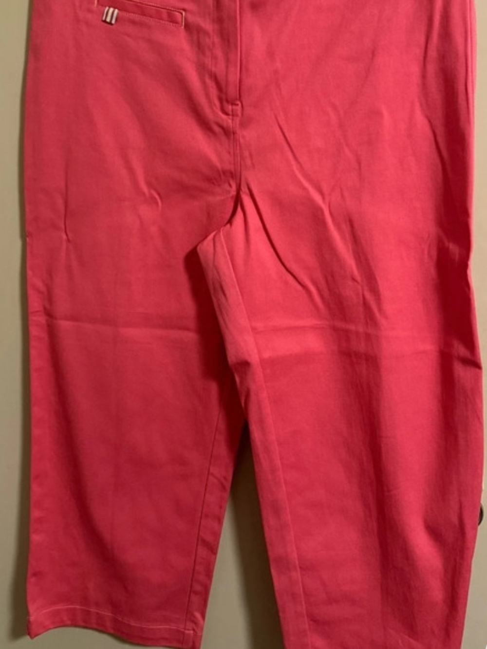 Basic Editions Coral Pink Pull-On Capri Pants, Size 14, Like New
